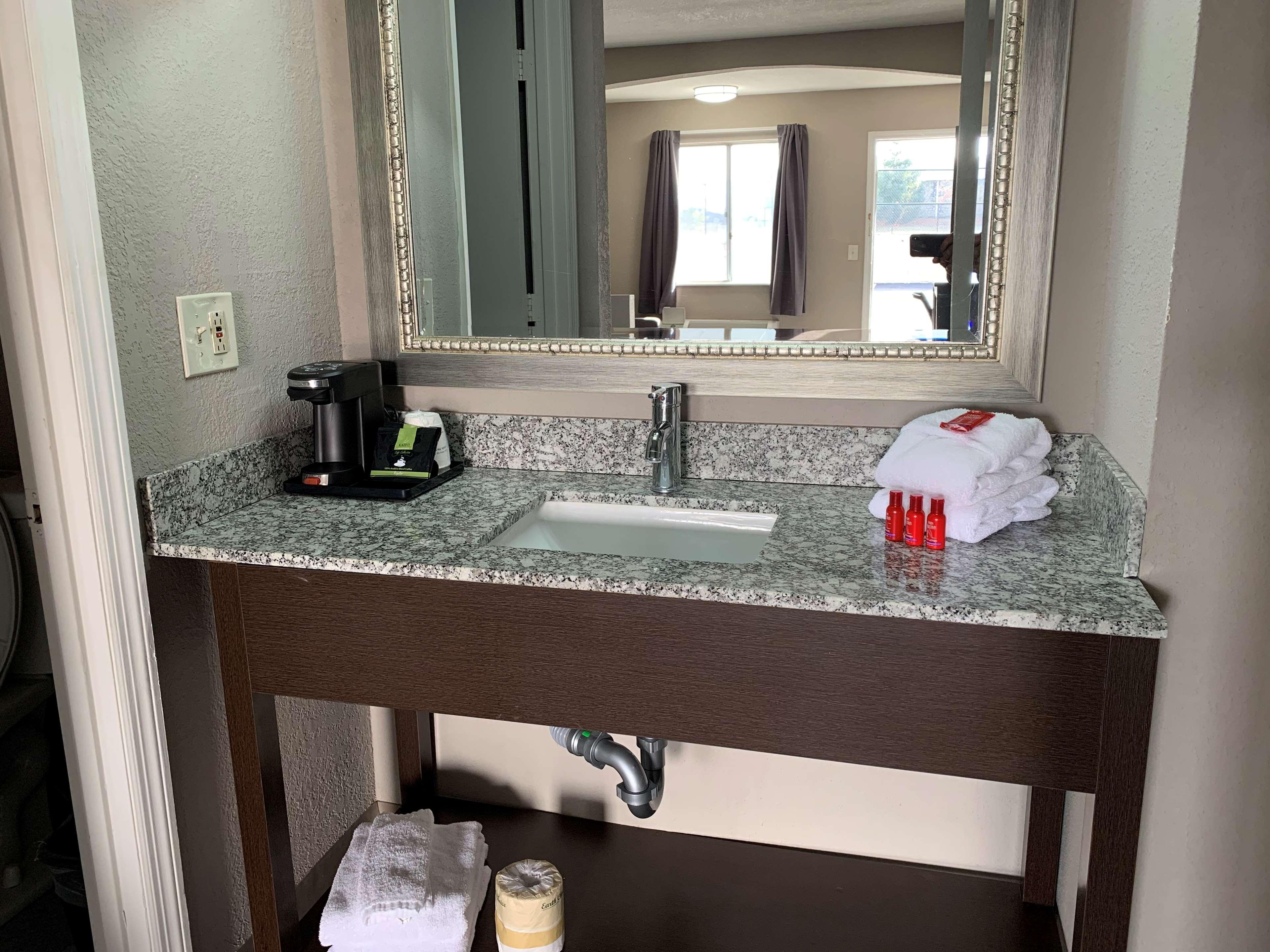 Surestay Hotel By Best Western Olathe Eksteriør billede